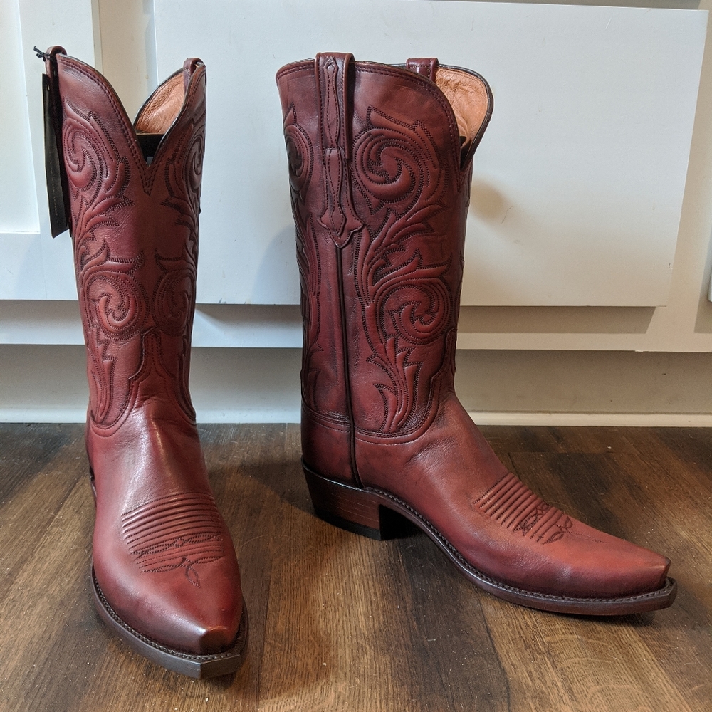Lucchese Antique Wine Gilmar cowboy boots